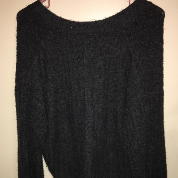 American Eagle Cropped Sweater - Picture 3 of 3
